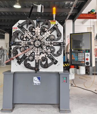 تجهیزات ساخت فنر CNC بادامک 4.0 میلی متری Sanyo Motor CE ISO9001 Blue Systems